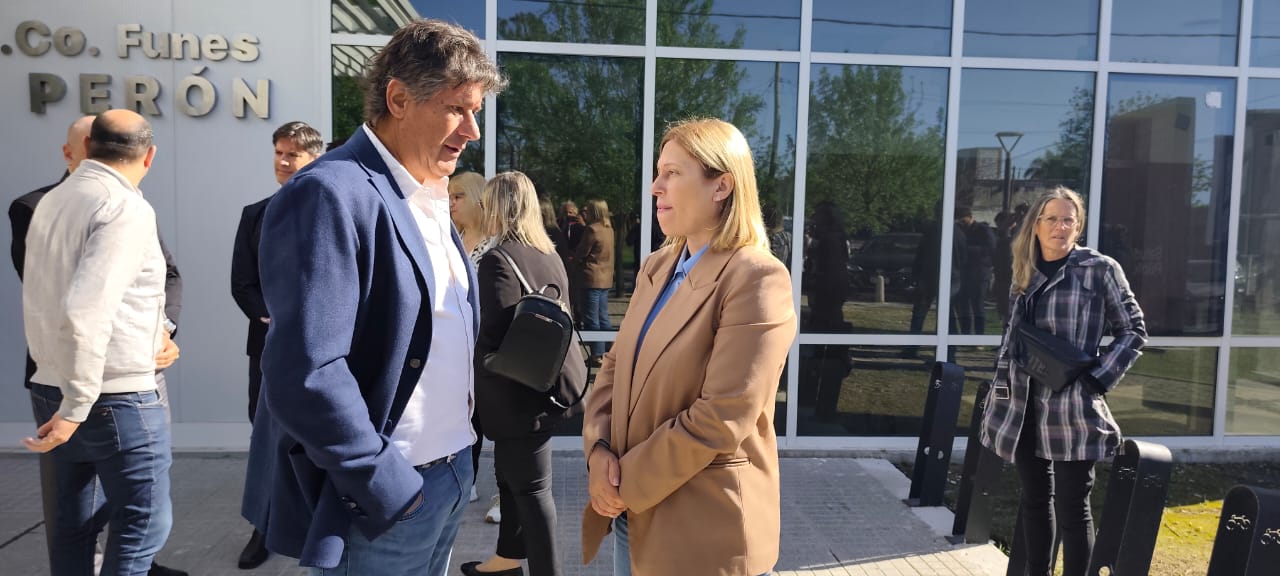 Gisela Scaglia visita desde temprano la ciudad de Funes